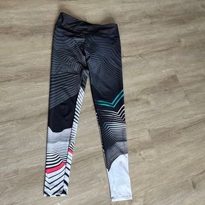 Onzie leggings size small/ medium